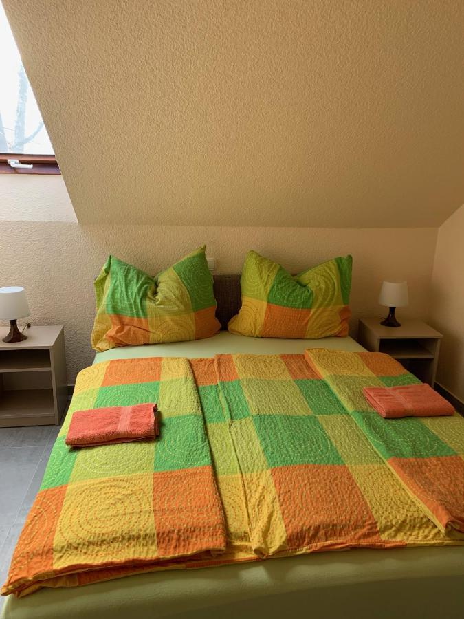 Balaton Kinizsi Apartman Siofok Luaran gambar