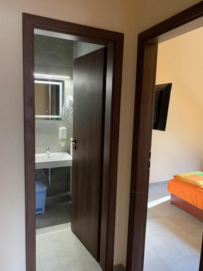 Balaton Kinizsi Apartman Siofok Luaran gambar