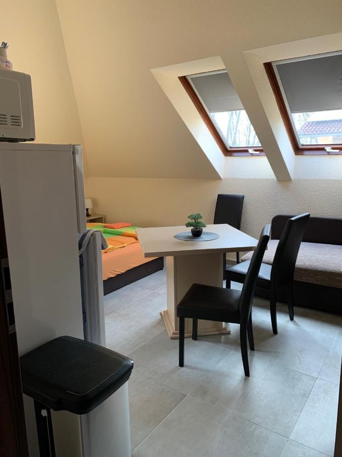 Balaton Kinizsi Apartman Siofok Luaran gambar