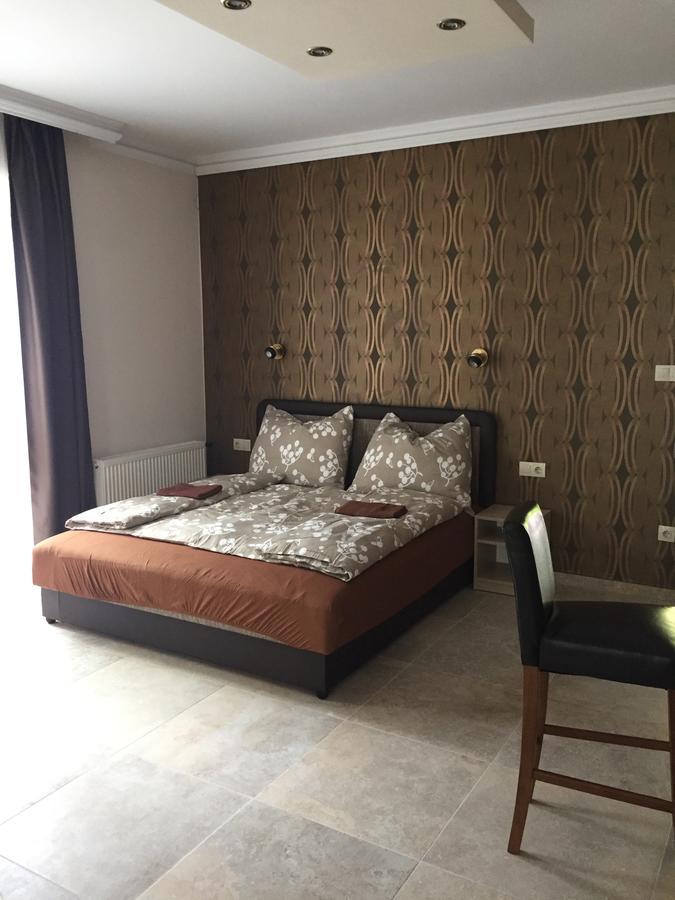 Balaton Kinizsi Apartman Siofok Luaran gambar